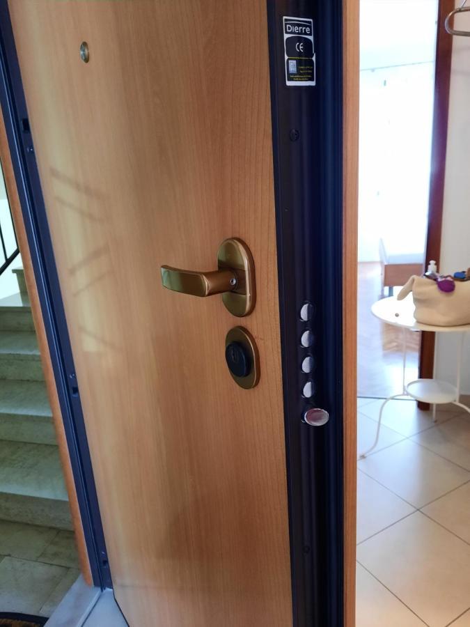 Apartman Laurana Esterno foto